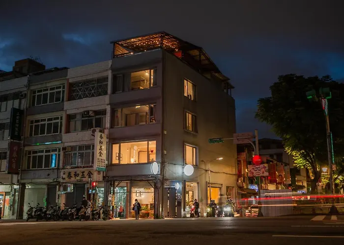 Corner Hostel & Cafe Taipei